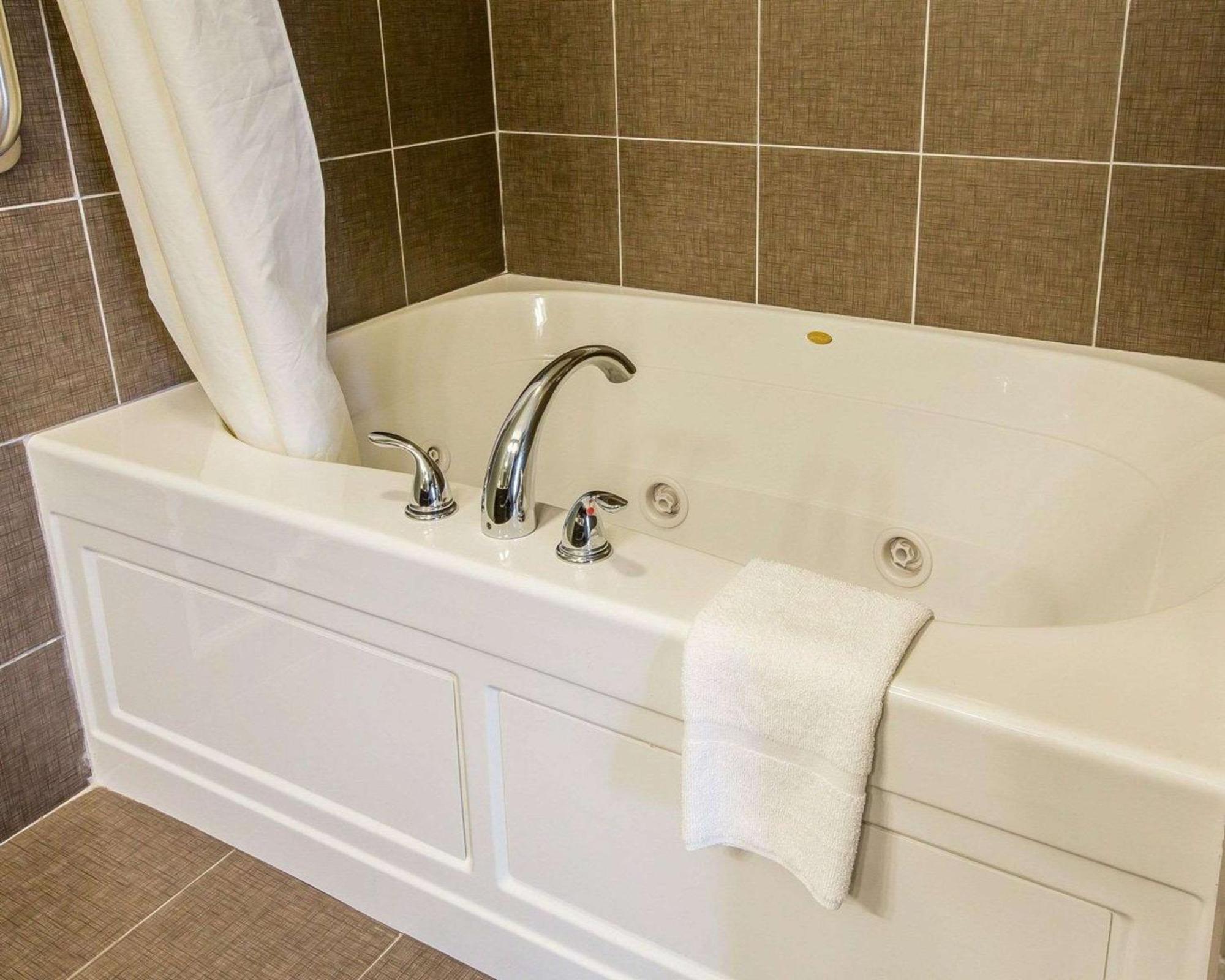 Sleep Inn & Suites Queensbury - Lake George Luaran gambar